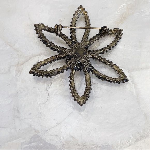 Antique Brass Tone Peridot Green Color Rhinestone Floral Statement Brooch 2 1/4” - Picture 3 of 8